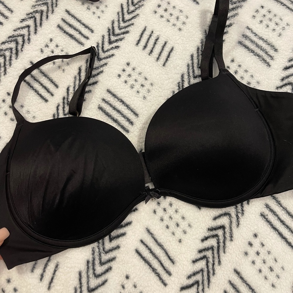 Victoria’s Secret Plunge 36C